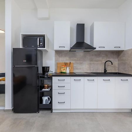 3 Minutes From The Beach: Lovely Studio Apartment Pula Buitenkant foto